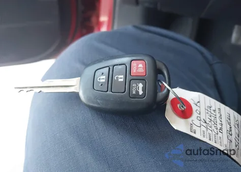 2016 Toyota Corolla Le из США, поврежденный, VIN 5YFBURHE8GP466857